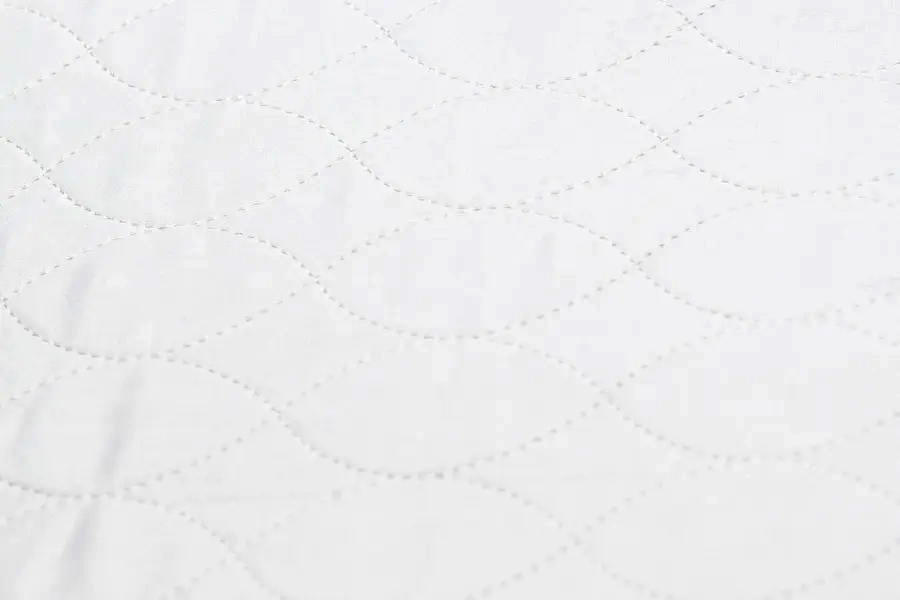White Polyester Cotton Fabric-140Gsm Polyester Cotton cloth Incontinence Pad
